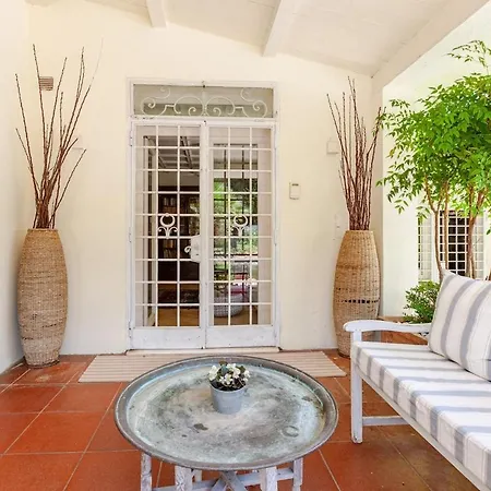 Luxury With Swimming Pool In *