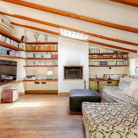Luxury With Swimming Pool In * Roma
