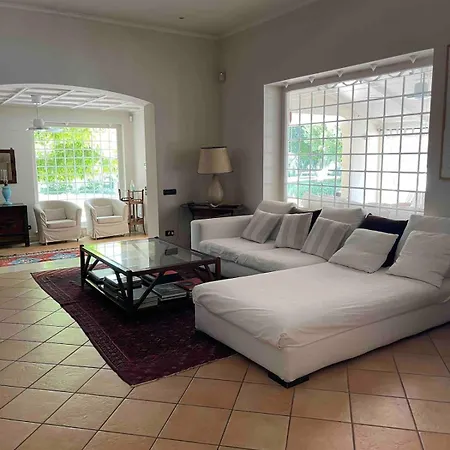Luxury With Swimming Pool In Villa *