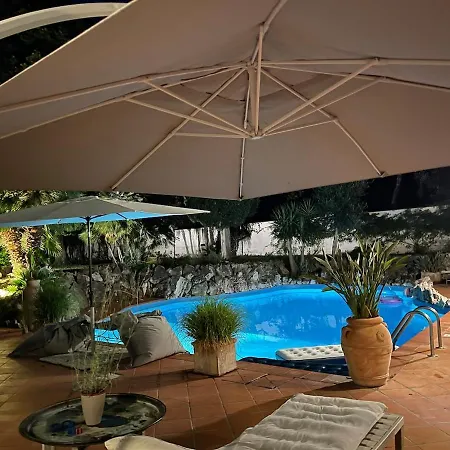 Villa Luxury With Swimming Pool In *